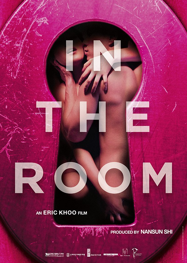 Qua Lỗ Khóa | In The Room (2015)